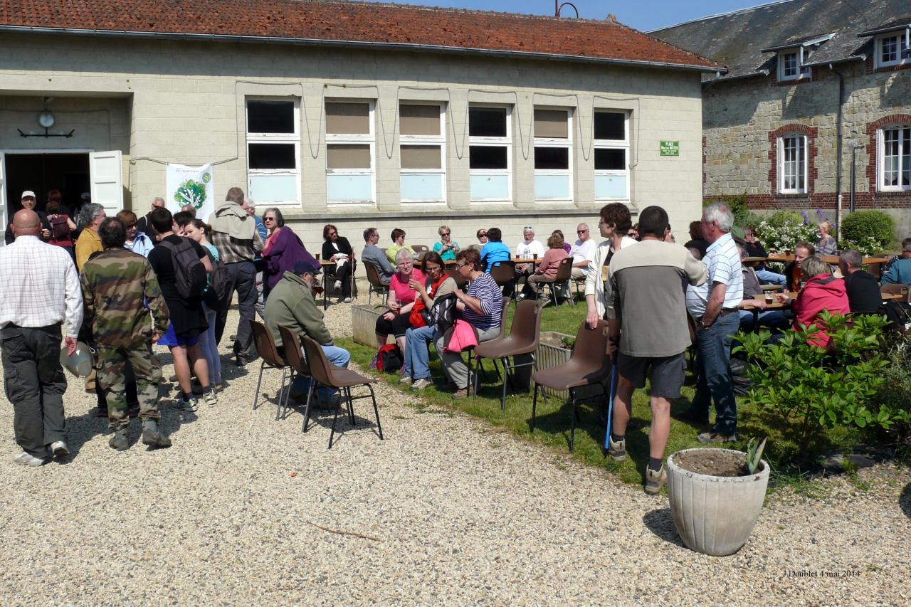 Randonnée intercommunale du val de l'Aisne Monampteuil (42)