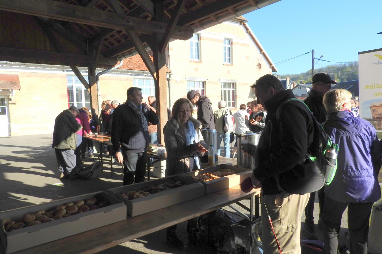 Randonnée intercommunale Vailly 01052016 (11)