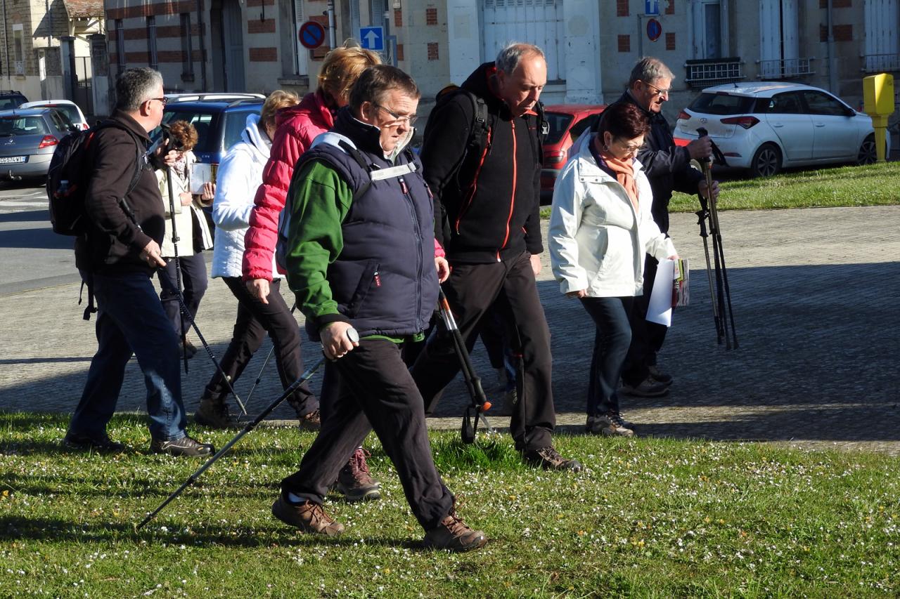 Randonnée intercommunale Vailly 01052016 (23)