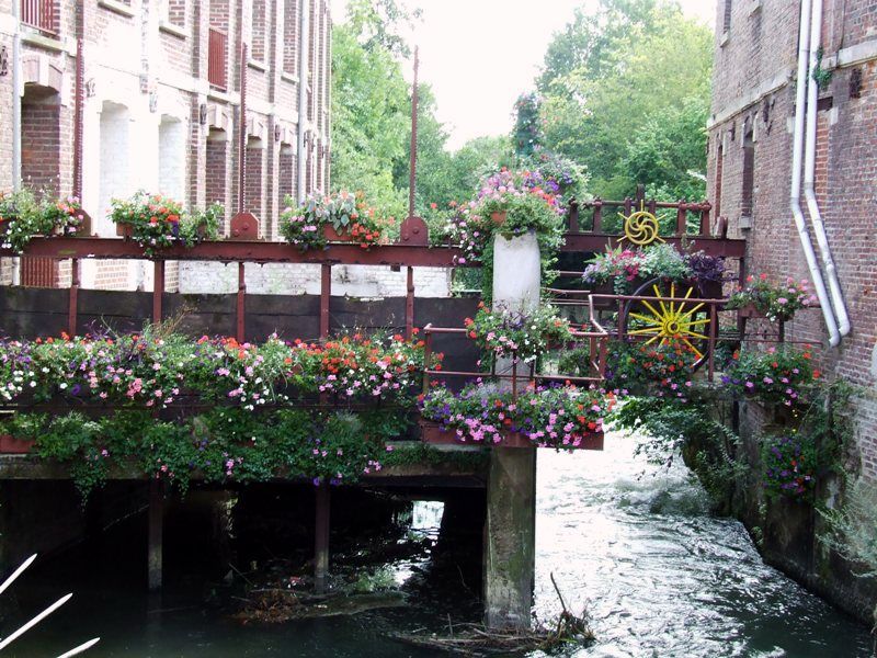 Rivière de l'oise qui traverse la ville