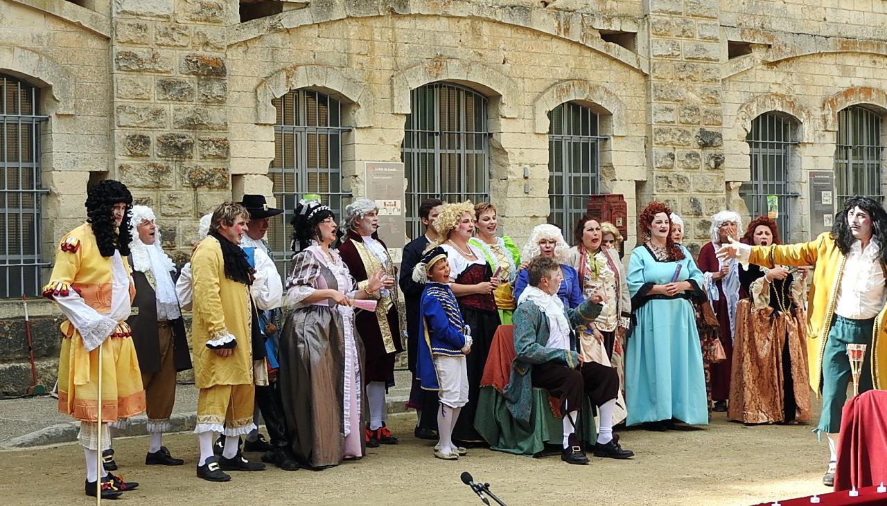 Théâtre de la MJC  (80)