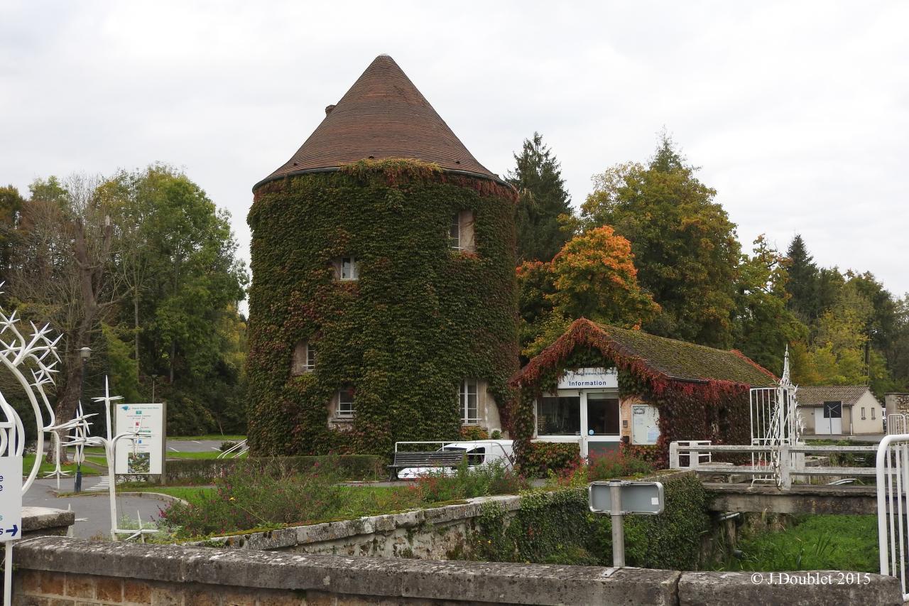 Villiers Saint-Denis 2015  La Renaissance (17)