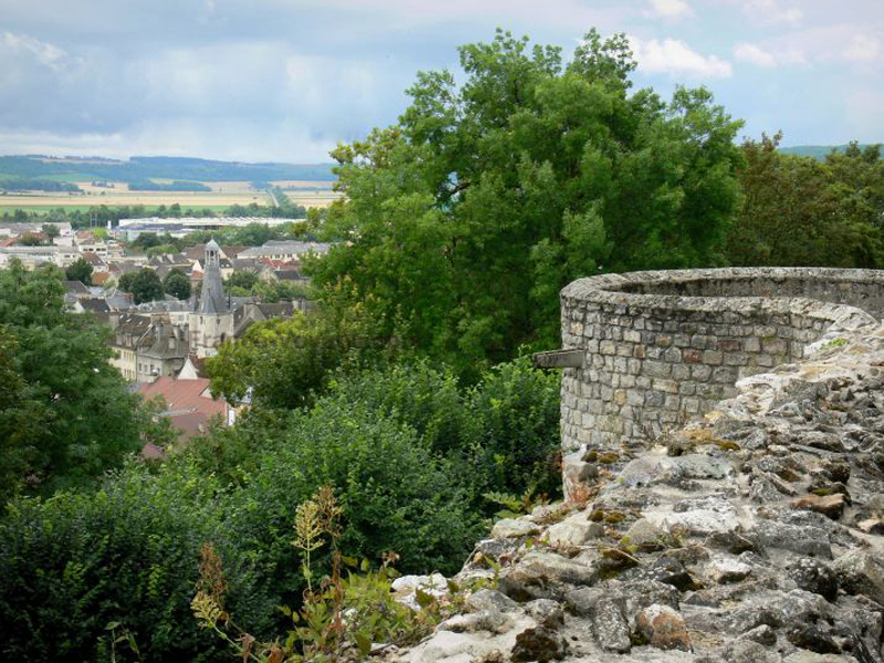 Vue sur la tour Balhan et la vallée de la marne